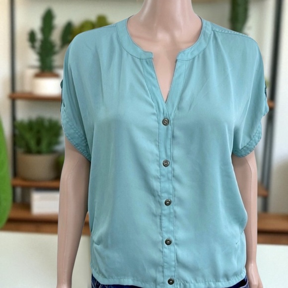Xhilaration Seafoam Green Cold Shoulder Short Sleeve Top - Picture 13 of 16